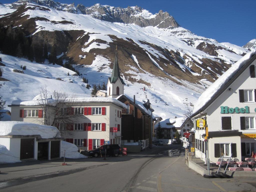 Hotel Des Alpes Realp Esterno foto